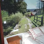 בית הארחה Casa Rodino Meaño