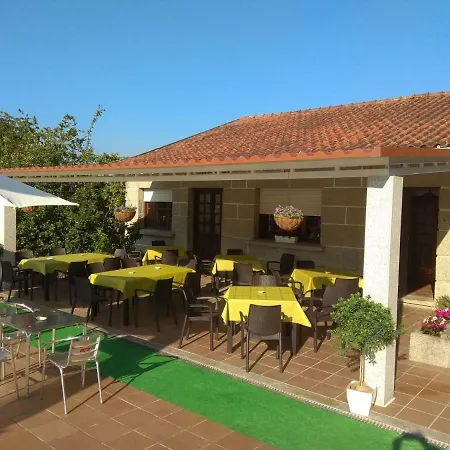 Casa Rodino 2* Meaño