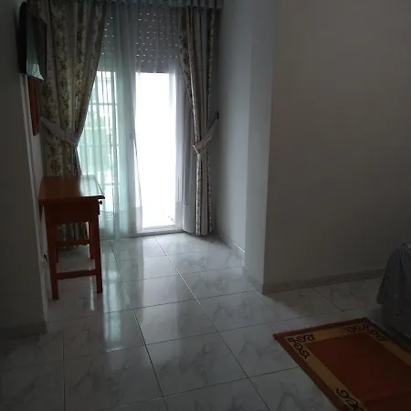 Casa Rodino بيت ضيافة 3*